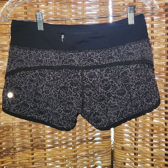 Lululemon Running Shorts 4 - Picture 2 of 8